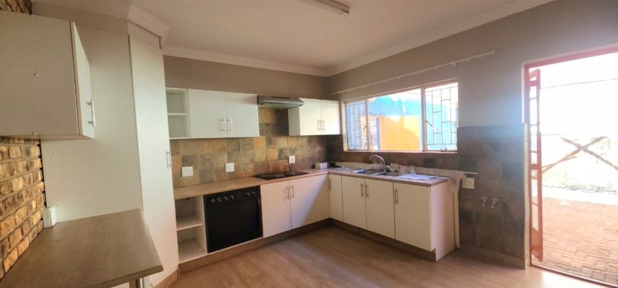3 Bedroom Property for Sale in Ifafi North West